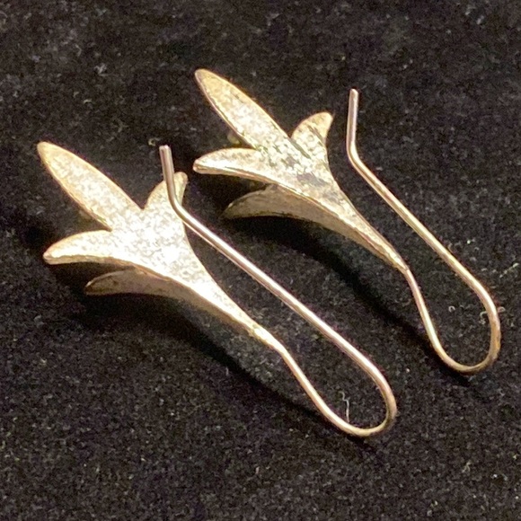 Sterling Silver Lily Earrings - Picture 4 of 11
